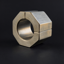 Magnetic nut-shaped...
